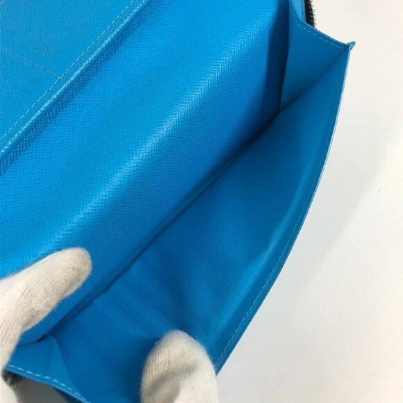 LOUIS VUITTON M30467 Taigalama Zippy Wallet Vertical Zip Around Long Wallet - Picture 9 of 16